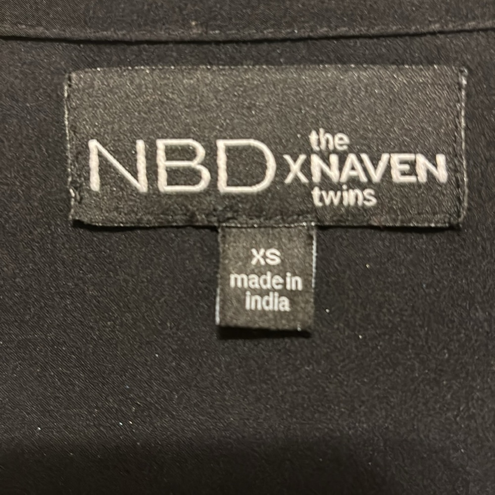 Nbd “The Xnaven Twins” Multicolored Sequin Crop T… - image 2